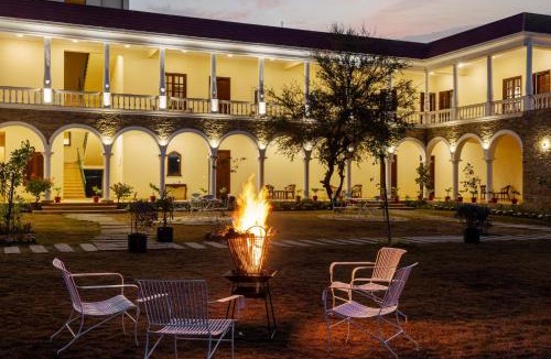 Khattalwada Villa | SaffronStays Kanota Courtyard