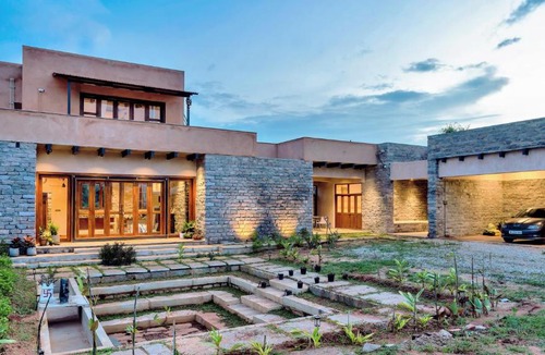 Madakasira Villa | SaffronStays Madhugiri Castle - 3 bedroom & pet friendly