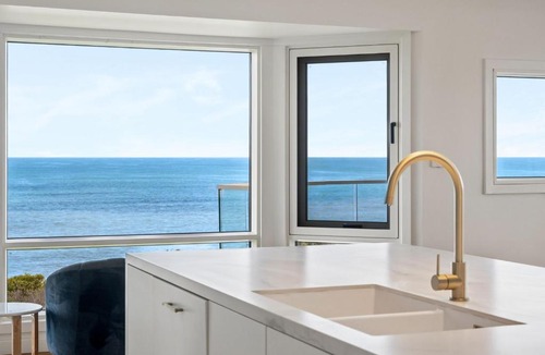 Peppermint Grove Beach House | Salt & Peppermint - Beachfront Escape with Stunning Views