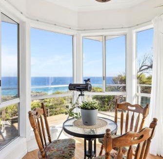 Peppermint Grove Beach House | Salt & Peppermint - Beachfront Escape with Stunning Views