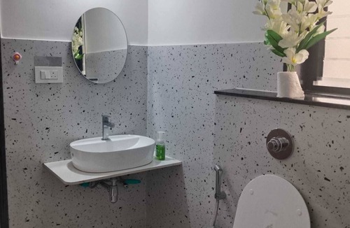 Candolim Apartment | San Francisco A Luxury stay Your story begins with selfies
