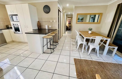Sandstone Point House | Sandstone Point Holiday Home
