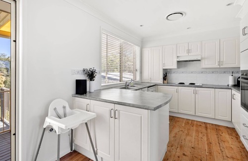 Callala Beach House | Sandy Adventures - Pet Friendly - 1 Min to Beach