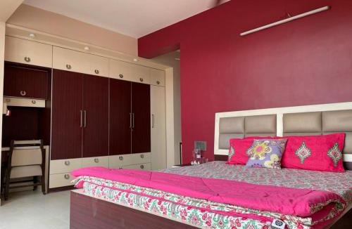 Kolkata House | Satguru Homestays