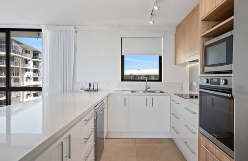 Mooloolaba Apartment | Seaview Resort