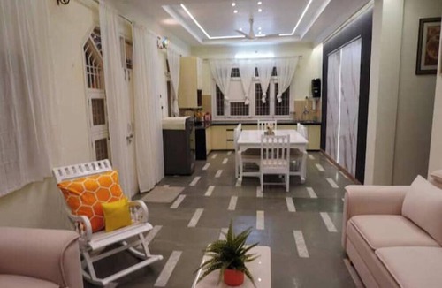 Agra Apartment | Shahatoot Stays – Elegant 2BHK Retreat in Dayalbagh, Agra