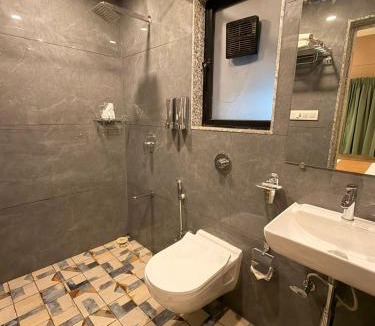 Eksar Hotel | Shelter Suites - Formerly known as Fisco The Hub Link
