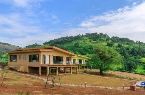 Kurvande Villa | Shivom Villas - 9 BR with Pvt Pool & Pawna Lake View