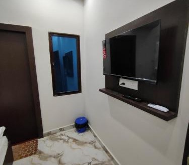 Varanasi House | Shri Arpanam Home Stay