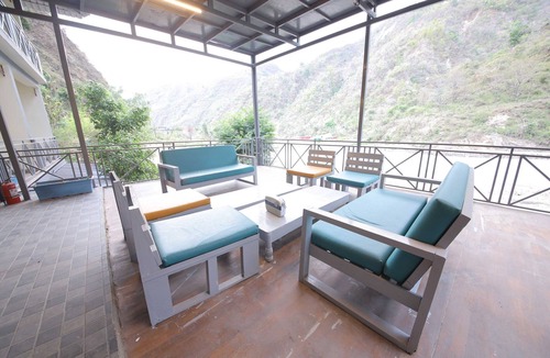 Dehradun House | Signature Suite With Hill and River Viewhotel Ribera