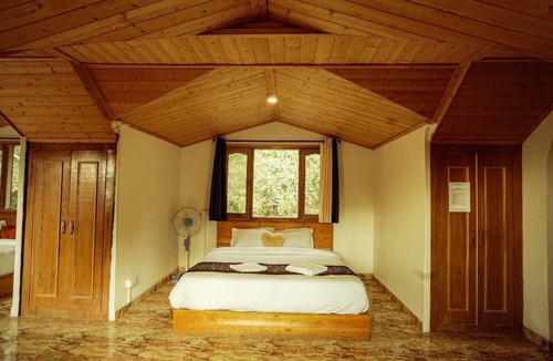 Shoghi Hotel | Spacious 11-bedroom Retreat in soothing Shoghi with AC comfort