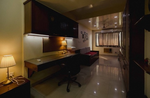 Dadar East Apartment | Spacious 5bhk retreat dadar private terrace
