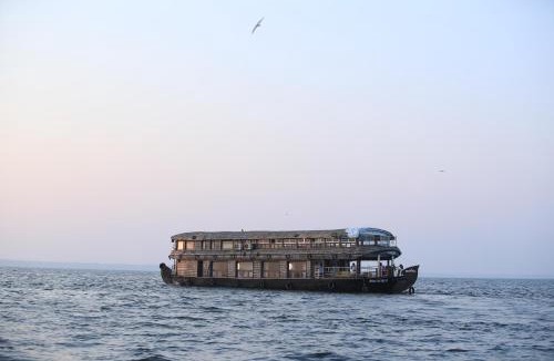 Kumarakom Boat Rental | Sreekrishna Houseboat