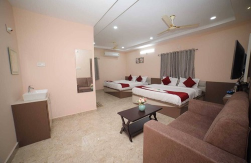 Tirupati Hotel | Sri Ganesh Grand
