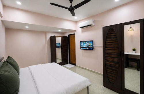 Chembur East Apartment | StayLuxe Rooms & Apartments Near BKC, Chembur