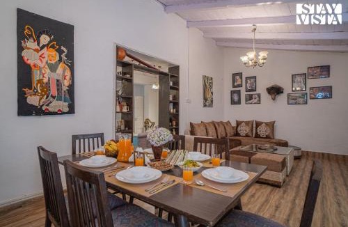 Nainital Villa | StayVista at Edwinstowe House with Heater, Bonfire & BBQ Grill