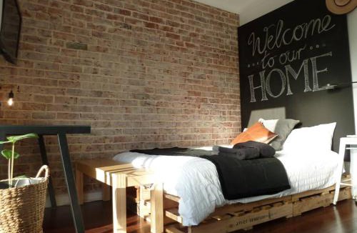 Glendalough Apartment | Studio A - Small Gem On The Busy Road