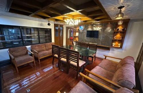 Aryad South Boat Rental | Sunbirds Premium House Boat at Alleppey Backwaters Kerala