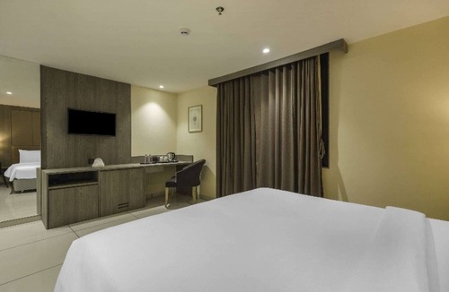 Sayajiganj Hotel | Sunday Hotel Vadodara