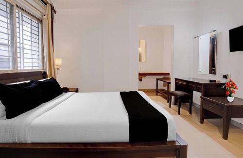 Kamalapur Hotel | Super Collection O Hosepet College Road