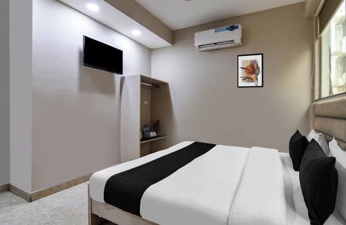 Kolkata Hotel | Super Collection O Ruby