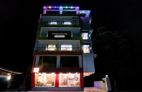 Madanpur House | Super Deluxe RoomTanish Inn