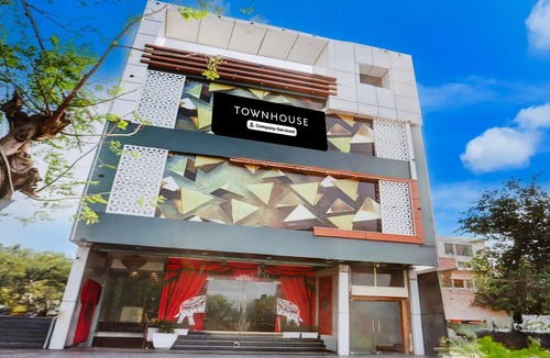 Faridabad House | Super Deluxe Twin RoomHotel Royal’s paradise