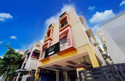 Gandhipuram House | Super Gandhipuram Formerly Apple Grand