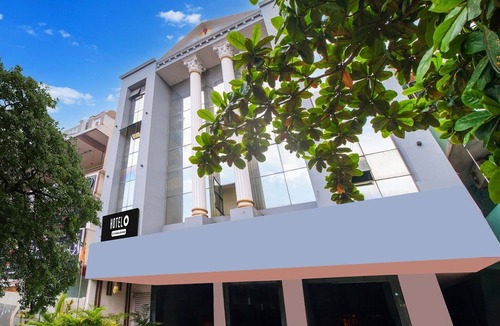 Dwaraka Nagar House | Super Hotel O Gurudwara