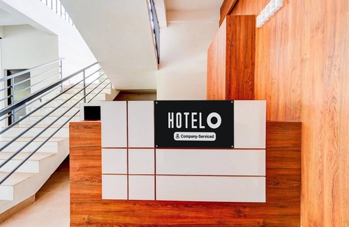 Kochi House | Super Hotel O North Kalamassery