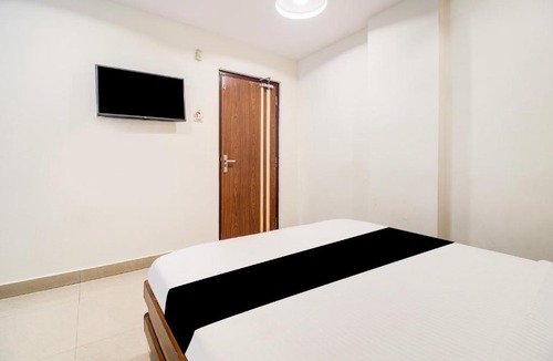 Dabagardens Hotel | Super OYO Hotel O Allipuram Near Railway Station