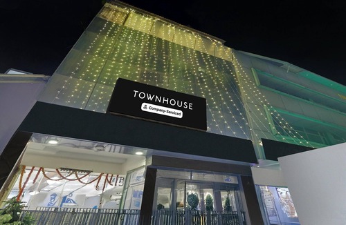 Mohali House | Super Townhouse Formerl Hotel Hm Crystal