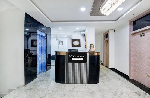 Mohali House | Super Townhouse Formerl Hotel Hm Crystal