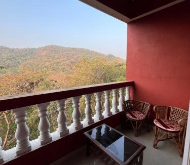 Patnem Apartment | Surreal Mountain View Studio