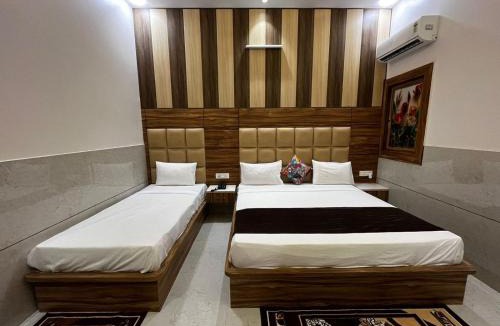 Taj Ganj House | Taj Belleza Vista Near Taj East Gate Metro