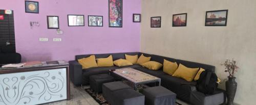 Rakabganj Bed & Breakfast | Taj Guest House