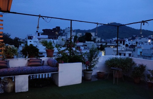Bedla Apartment | The Blue House Ground Apartment W/Rooftop Garden