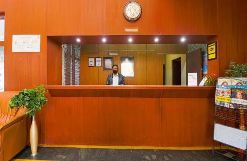 Thalayathimund Hotel | The Byke Select - Sunshine Grand - Pan India Pure Veg Hotel Chain