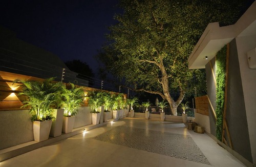 Sadar Bazaar Villa | THE COZY CHAOS ! A Warm, Stylish Stay Where Comfort and Character Come Together
