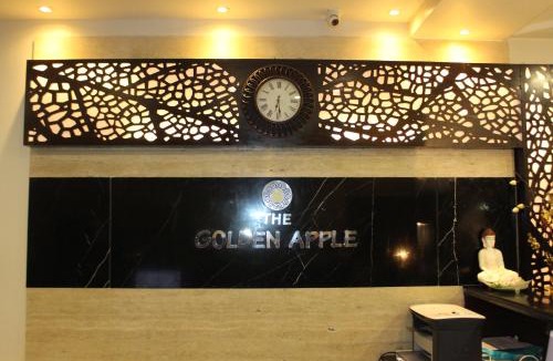 Mahanagar Hotel | The Golden Apple