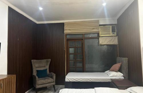 Nehru Place House | The Hideout GK