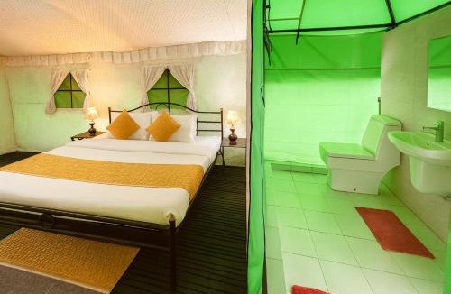Gadherni Hotel | The Himalayan Swiss Cottage with Bonfire, Manali - A Riverside Retreat