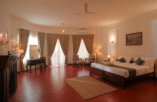 Sulthan Bathery Bed & Breakfast | The Hundred House - Colonial Bungalow- Wayanad