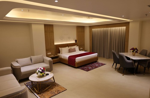 Meerut Hotel | The Mahanta Boutique Hotel and Resort