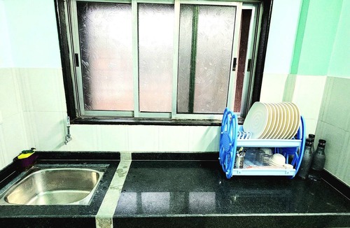 Ratnagiri Apartment | The Purple Leaf (Economy) Home Stay – A Peaceful Family Retreat
