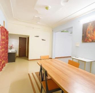 Indira Nagar House | The Royal Palace