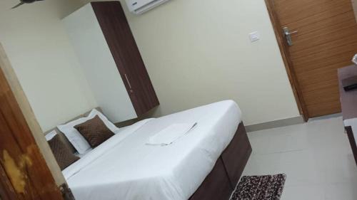 Noida Hotel | The Urban Villa
