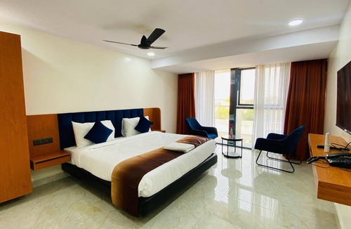 Hyderabad Hotel | The Vistara Hotel