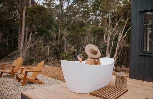 Tomerong House | Tiny Lola