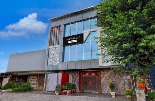 Faridabad House | Townhouse ESIC Medical College Faridabad
